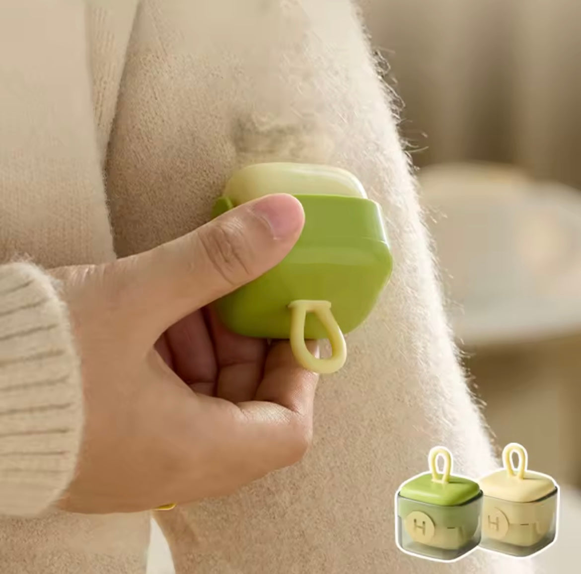 Portable Reusable Lint Roller – Compact Travel Size